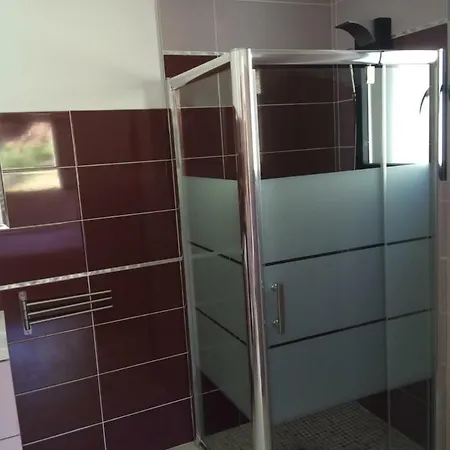 Nyaraló Avec Piscine Sotta